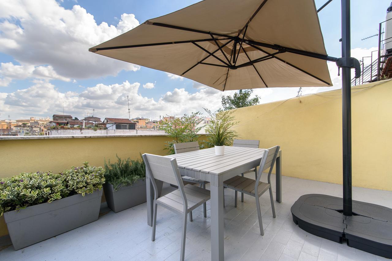 Apartmán White Terrace Ostilia Řím Exteriér fotografie
